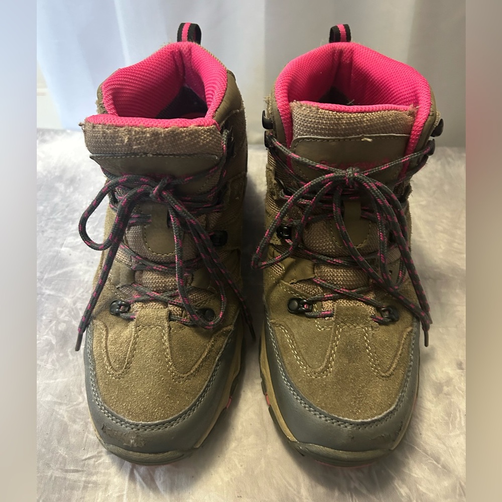 BearPaw Women’s Waterproof Hiking boots